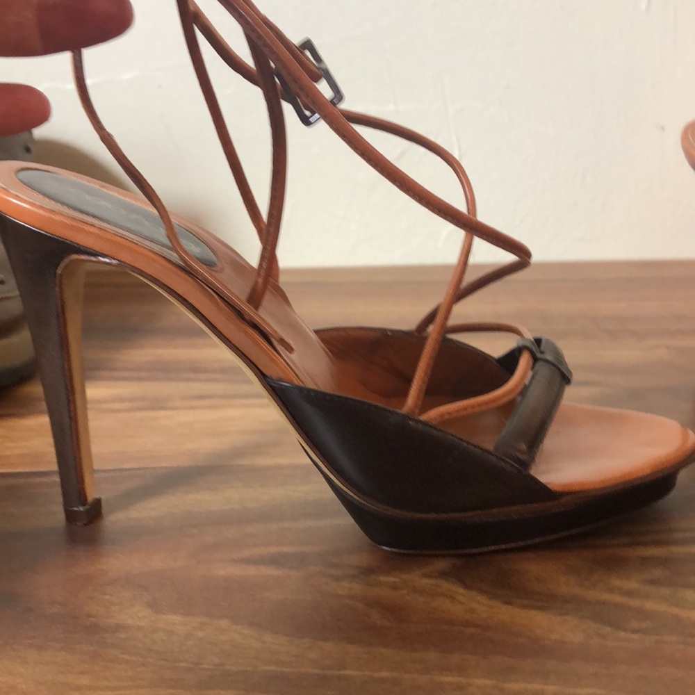 Vintage Sergio Rossi Italian Made strappy leather sandals. Size 6